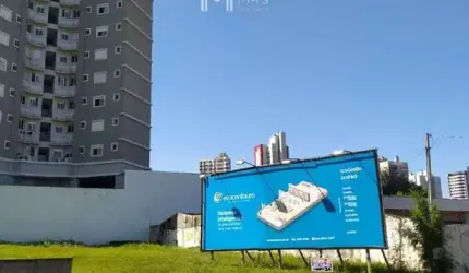 Terreno à venda em Cascavel, Centro, com 560 m²
