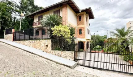 Casa à venda, 285 m² por R$ 1.300.000,00 - Vila Nova - Blumenau/SC