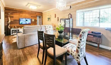 Casa plana, próximo a Ailos, com 2 suítes à venda, 143 m² por R$ 1.100.000 - Velha - Blumenau/SC