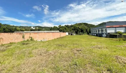 Excelente terreno em corredor de serviço na Itoupava Norte!!!