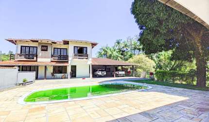 Ampla Casa na Ponta Aguda