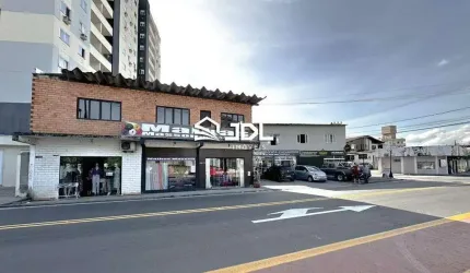 Prédio à venda no bairro Velha