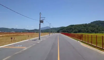 Terreno à venda no bairro Belchior Baixo
