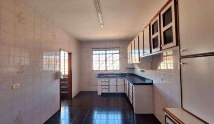 Casa com 3 dormitórios para alugar, 250 m² por R$ 2.903,98 - Alto - Piracicaba/SP