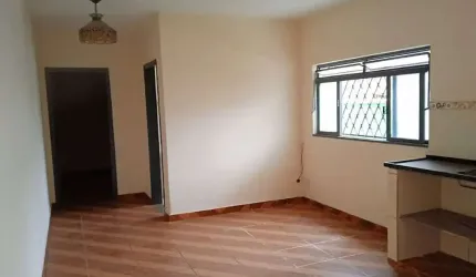Casa com 1 dormitório para alugar por R$ 750/mês - Chácara Esperia - Piracicaba/SP
