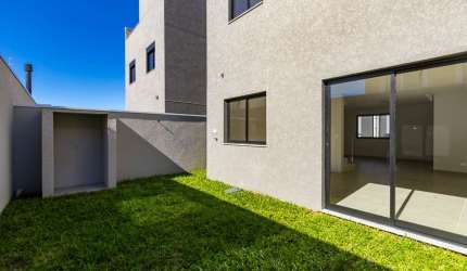 Casa em condomínio fechado com 4 quartos à venda na Rua Tucun, 26, Uberaba, Curitiba por R$ 749.000