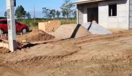 CASA NA PASSAGEM DO MACIAMBU