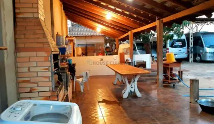 Excelente casa no Grande Glória