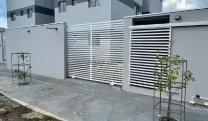 Alugo Apartamento Térreo no Bairro Coophamil