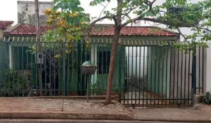 Casa com 2 quartos à venda na Rua Luis de Caio Pinheiro, 1, Quilombo, Cuiabá, 200 m2 por R$ 500.000