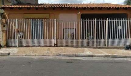 Casa com 3 quartos à venda na Rua Três Mil e Quatrocentos, 32, Jardim Imperial, Cuiabá, 250 m2 por R$ 500.000