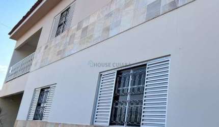 Vendo sobrado próximo ao centro em Jaciara