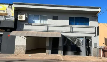 CASA RESIDENCIAL E COMERCIAL - ACEITA FINANCIAMENTO