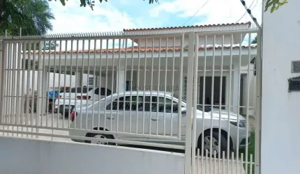 Casa Térrea para Venda – Santa Cruz II