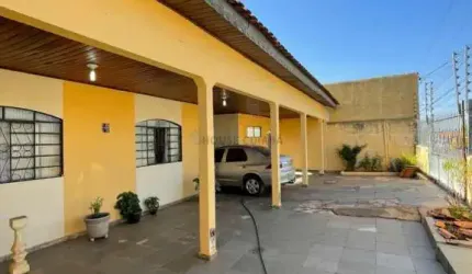 Casa com 3 quartos à venda na Rua Acorizal, 2, Morada da Serra, Cuiabá, 192 m2 por R$ 460.000