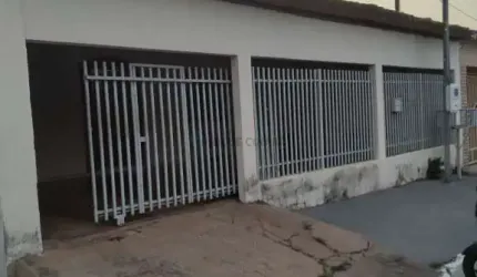 CASA A VENDA  NO  VISTA ALEGRE - VG