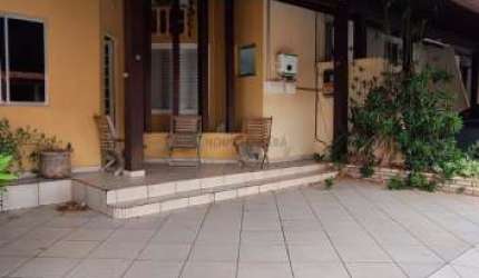 Casa com 2 quartos à venda na Avenida João Eugênio Gonçalves Pinheiro, 291-315 ., Araés, Cuiabá, 116 m2 por R$ 450.000