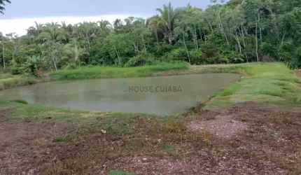 sitio com 8 hectares na região da cidade de Nossa Senhora do Livramento MT