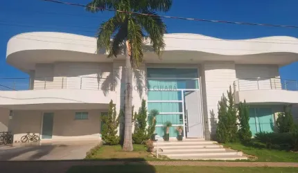 Sobrado no Condomínio Florais do Valle de 850m² de Área construída