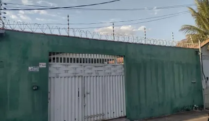 Casa no Residencial Claúdio Marchetti a 200 M da Louvada