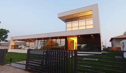 BELÍSSIMA CASA NO CONDOMÍNIO PORTAL DAS ÁGUAS- MANSO