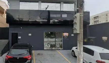 Prédio Comercial Recém Reformado
