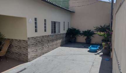 Ótima Casa Reformada no CPA 3,  ótima Localização.