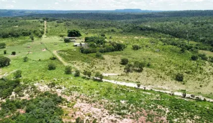 Fazenda com 2.243 Hect. na região do Paredão Grande, município de Tesouro MT.