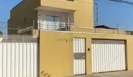 Casa com sobrado a venda no Jardim Califórnia