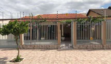 vendo casa no bairro costa verde