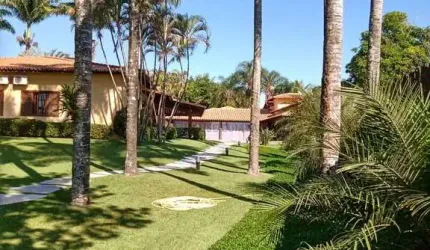 fazenda com plantação de café no estado de Minas Gerais de 1.333 hectares