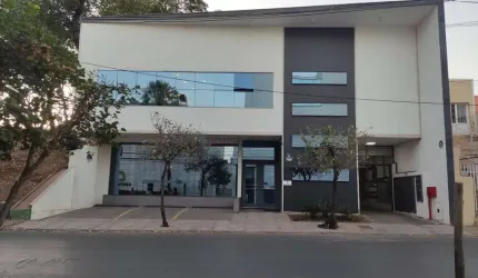 Alugo Salão Térreo no Centro