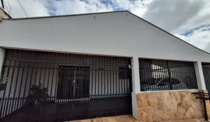 Vendo Linda casa com 2 quartos - CPA 3