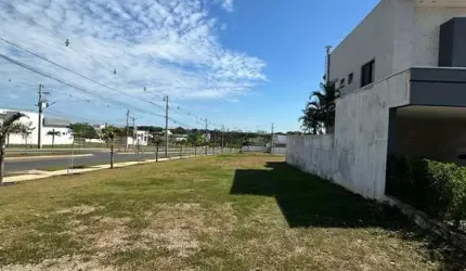 TERRENO DE ESQUINA À VENDA – CONDOMÍNIO BELVEDERE 2