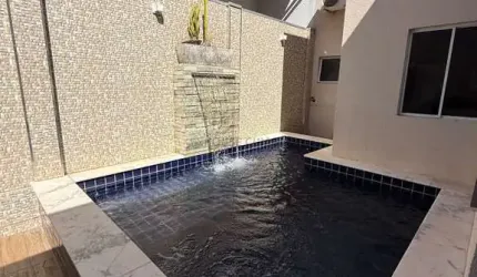 Casa à Venda – Condomínio Fechado Esmeralda