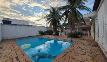 Vendo Excelente Casa Ampla No Bairro Boa Esperança Com Piscina e 5 Suítes