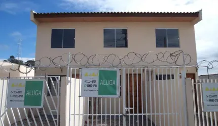 SOBRADO UM QUARTO EM ALMIRANTE TAMANDARÉ