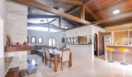 Casa à venda, 4 quartos, 1 suíte, 6 vagas, Mercês - Curitiba/PR
