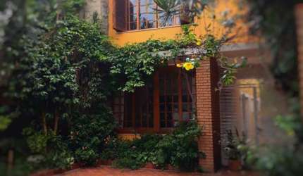 Casa com 3 suítes 2 vagas a venda na Vila Mariana