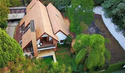 Casa com 4 suites 6 vagas a venda no Morumbi