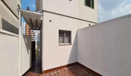 Casa com 3 dormitórios 2 vagas a venda na Vila Madalena