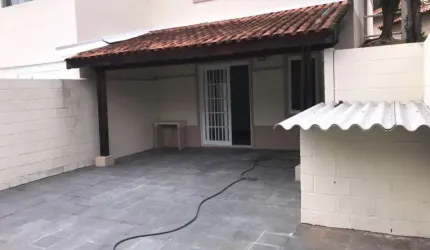 Casa com 3 dormitórios 3 vagas a venda no Horto do Ypê