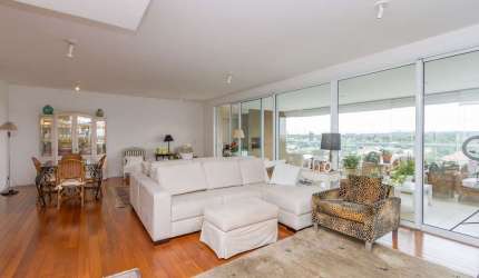 Apartamento com 3 suítes 3 vagas a venda no Campo Belo