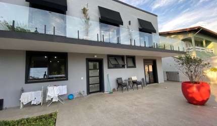Casa com 3 suítes 3 vagas a venda no Jardim Guedala