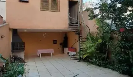 Casa com 3 dormitórios 2 vagas a venda na Granja Julieta