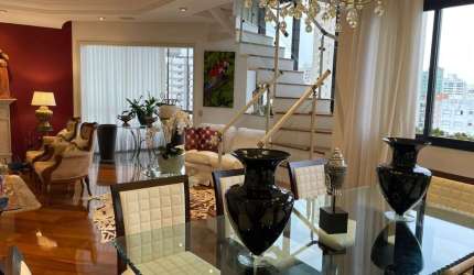 Cobertura Duplex com 3 suites 5 vagas a venda em Moema