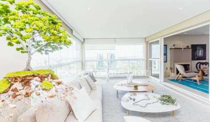 Apartamento com 4 suítes 4 vagas a venda no Panamby