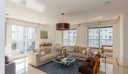 Apartamento com 4 suítes 4 vagas a venda em Moema