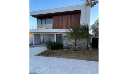 Casa com 4 quartos, 3 suítes, piscina com prainha, à venda, 430 m² por R$ 2.290.000 - Alphaville - Juiz de Fora/MG