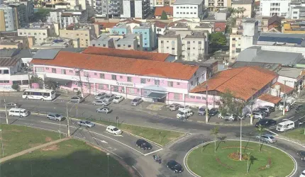 Conjunto de 4 salas com 4 vagas de garagem , com 81 m² cada total de 324 m² de salão no Trade Office para venda no Cascatinha - Juiz de Fora.